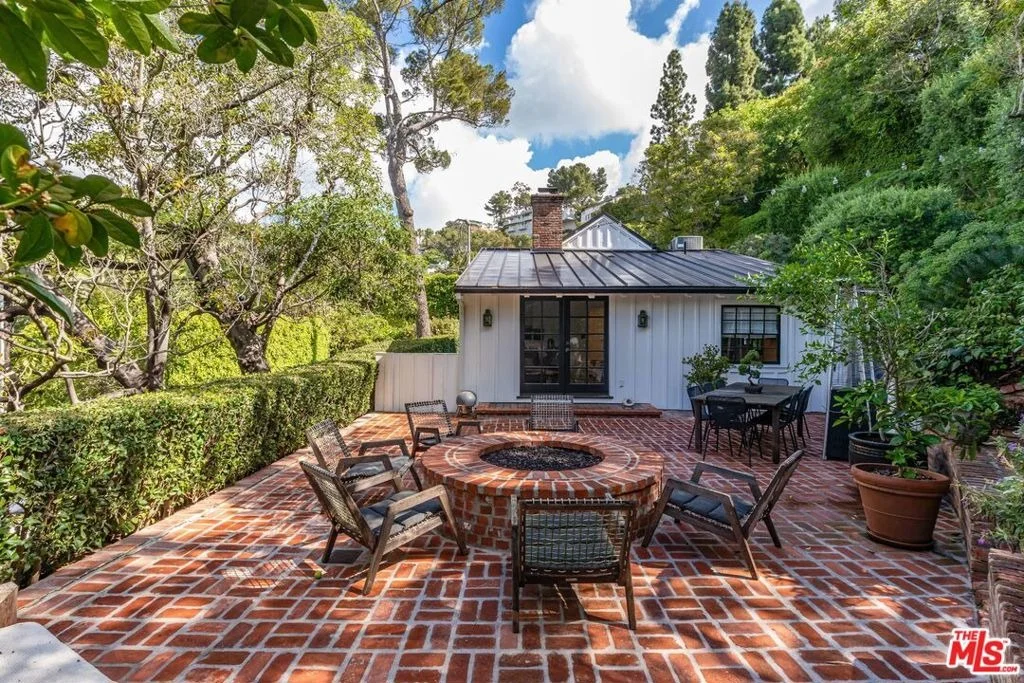 Photo of 9151 Warbler Place
