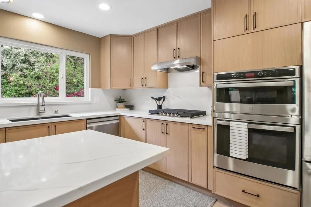 Photo of 1 Woodcrest Cir