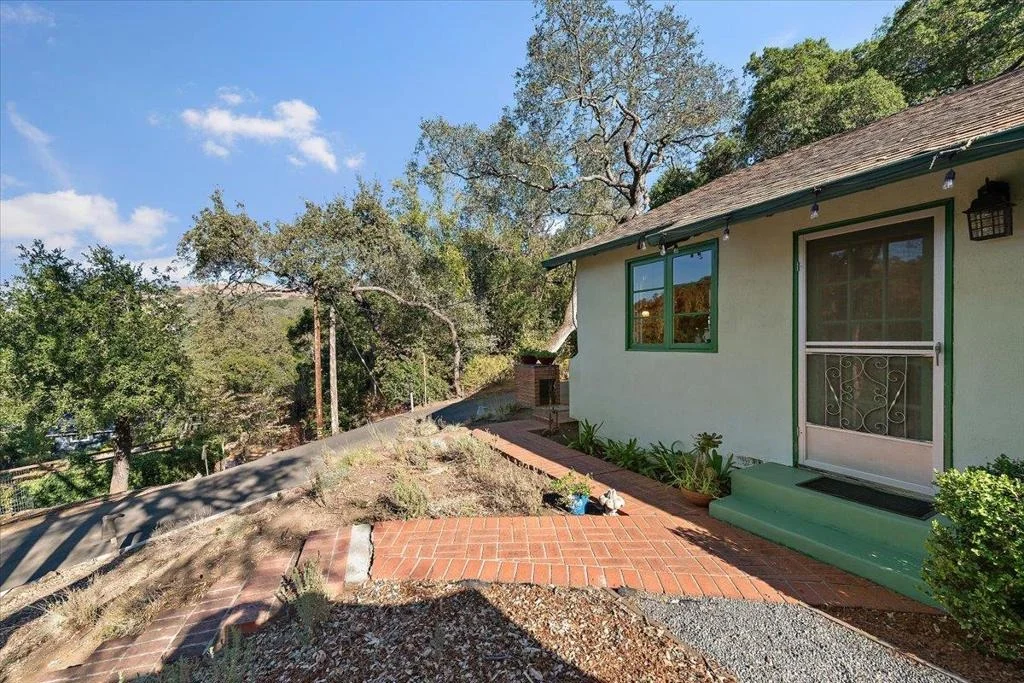 Photo of 21400 Bertram Road