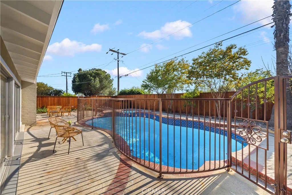 Photo of 1255 Hastings Ranch Drive