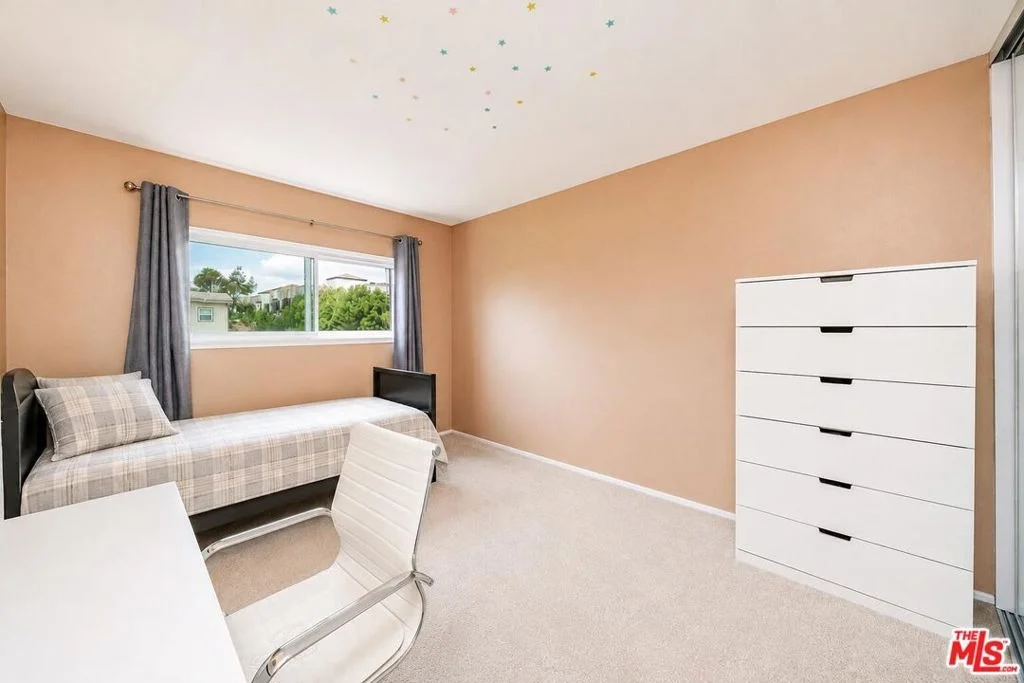 Photo of 4533 Rainier Drive