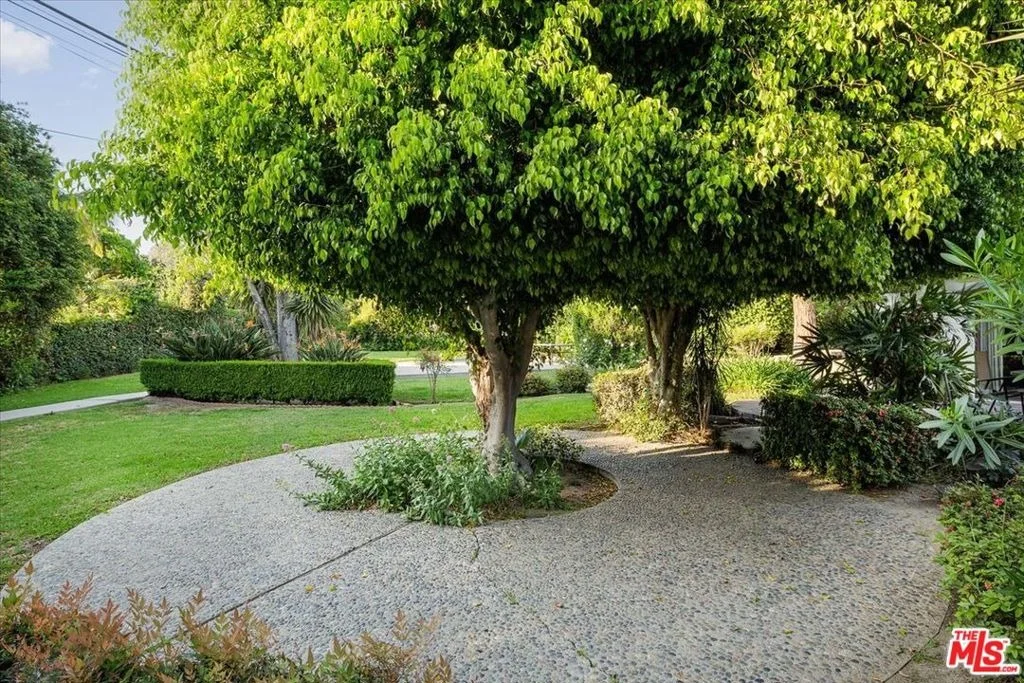 Photo of 8229 Davista Drive