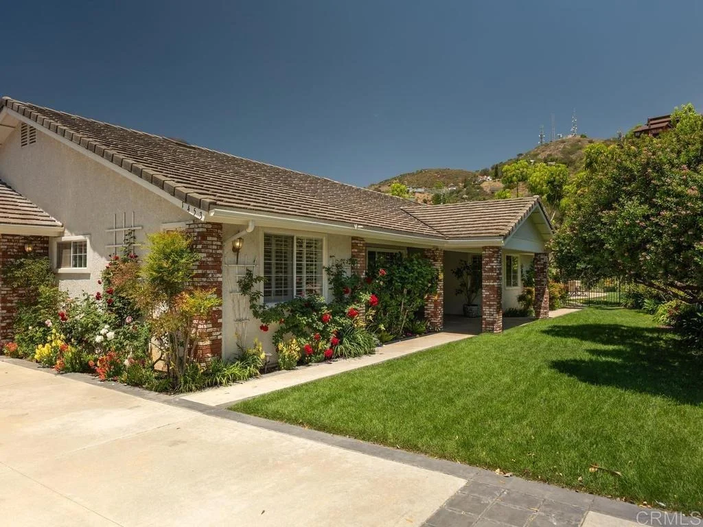 Photo of 1453 Margarita Glen