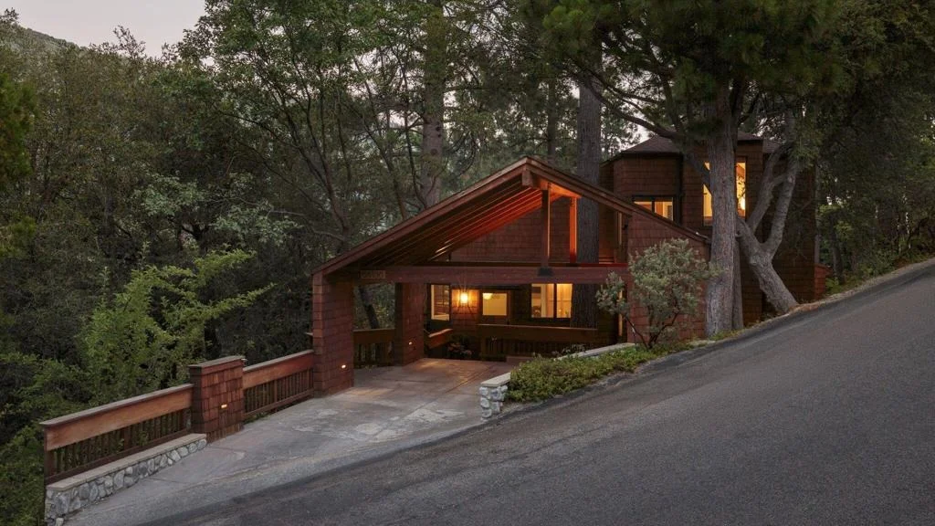 Photo of 55100 Pine Crest Drive