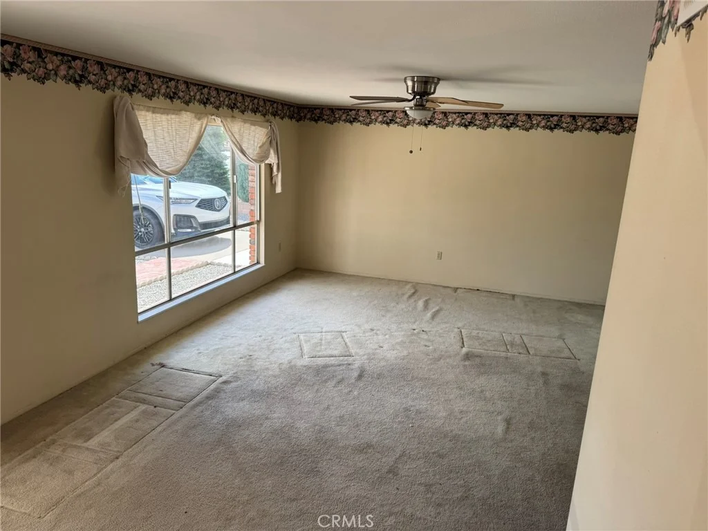 Photo of 25720 Ridgemoor