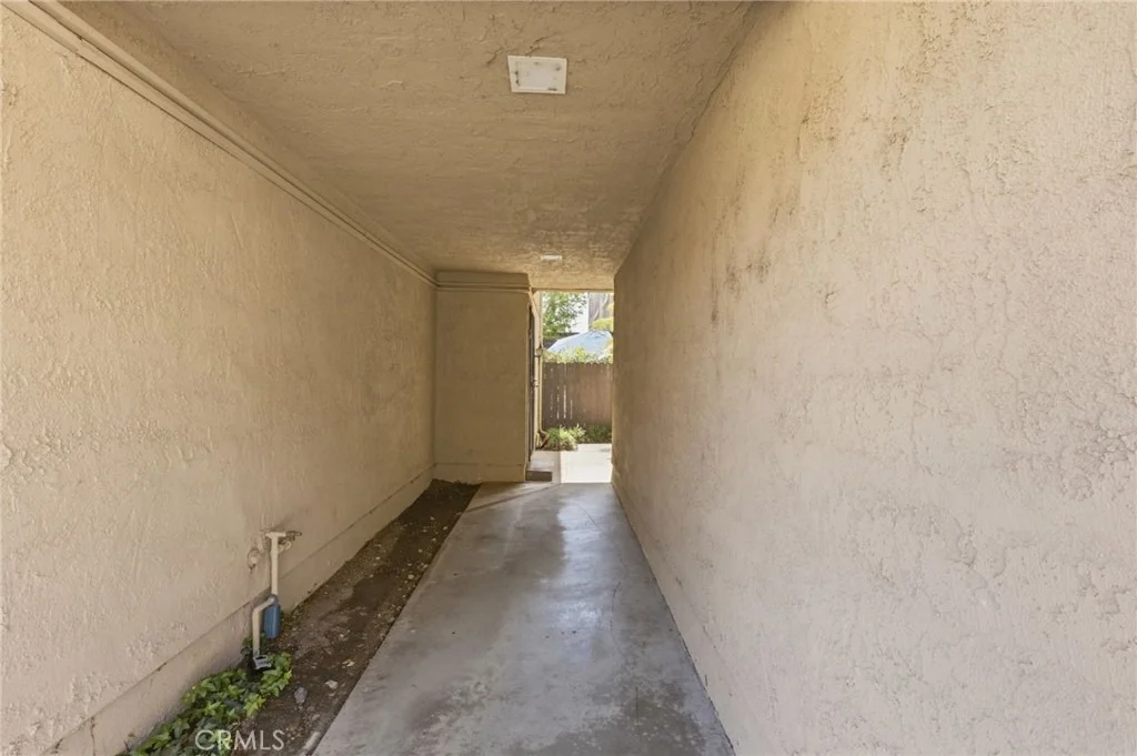 Photo of Unit G at 9362 Shadowood Drive
