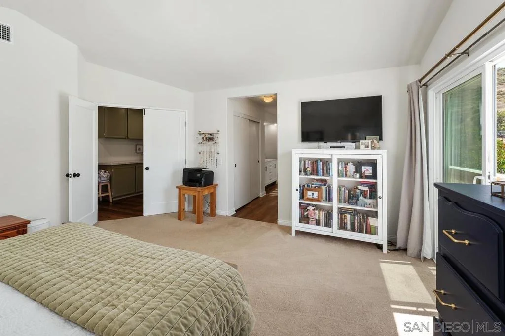 Photo of 12895 Meseta Lane