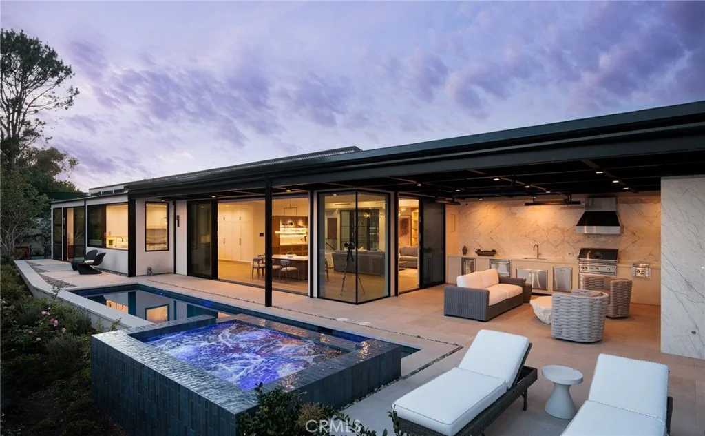 Photo of 2595 Altamar