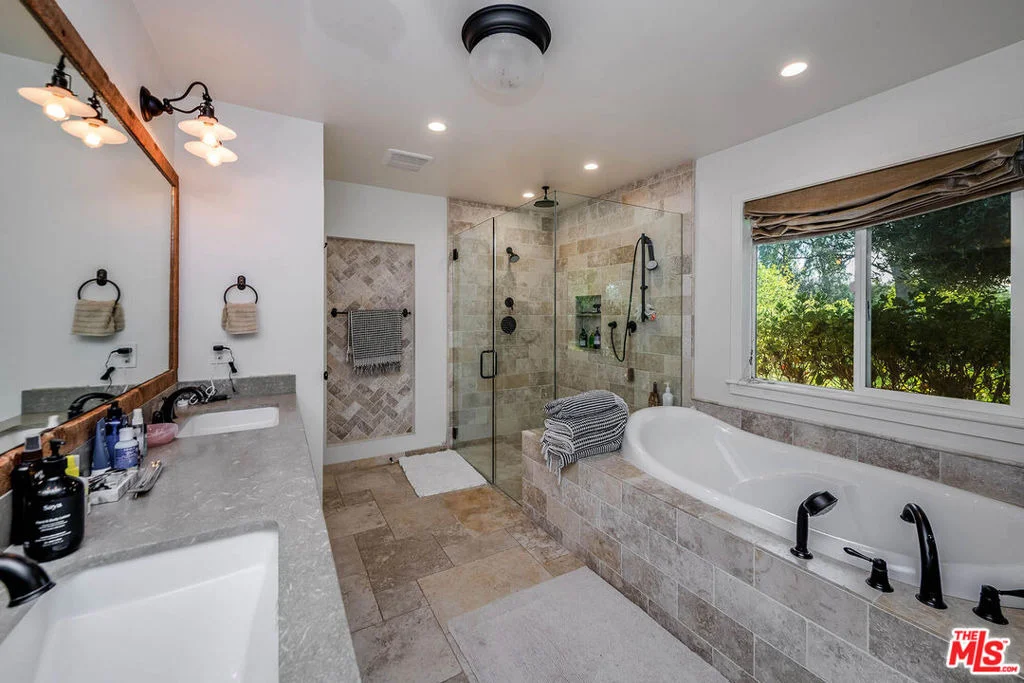 Photo of 1516 Monarch Drive