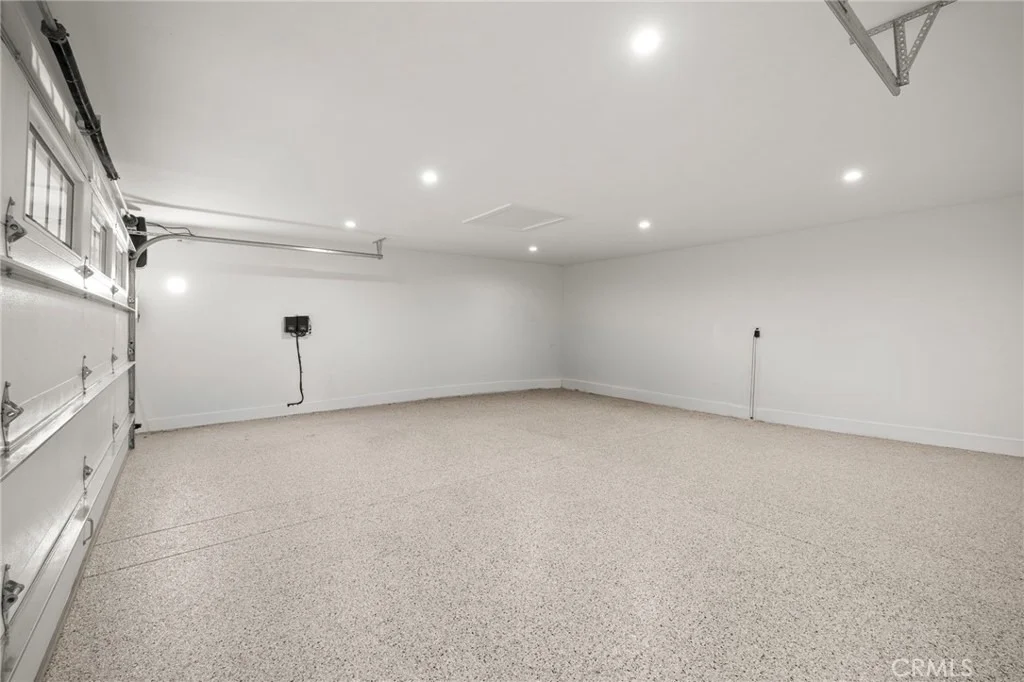 Photo of 1470 Bryant Drive E