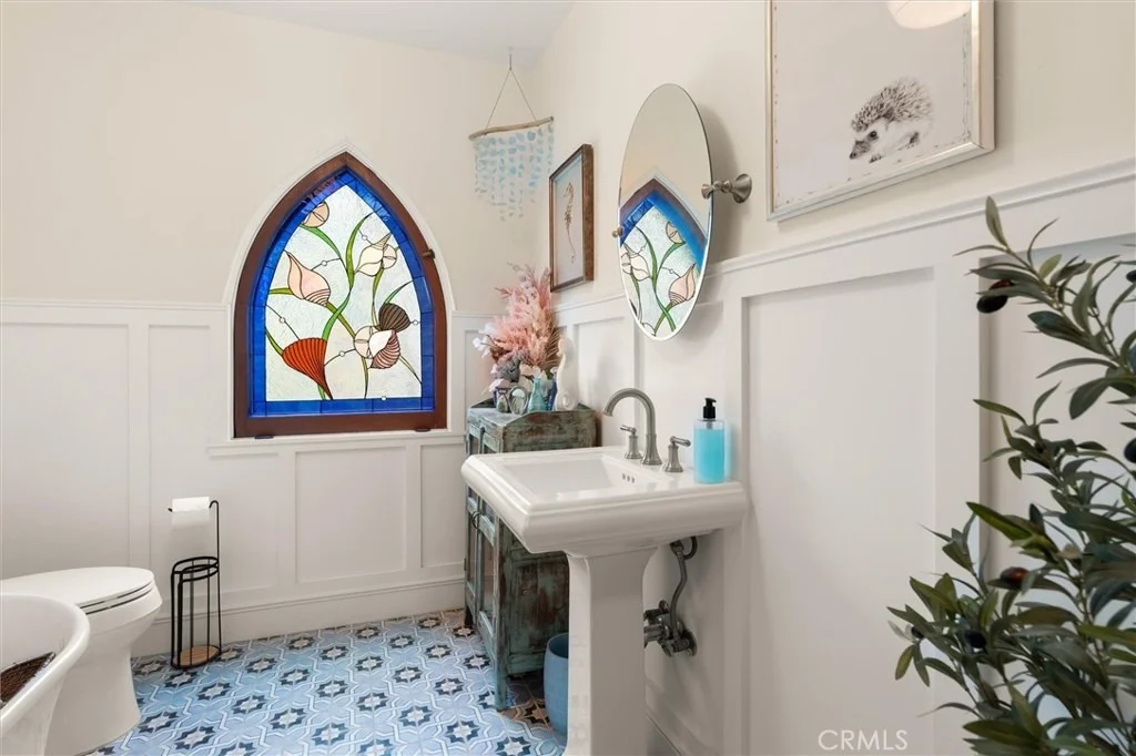 Photo of 159 Claremont