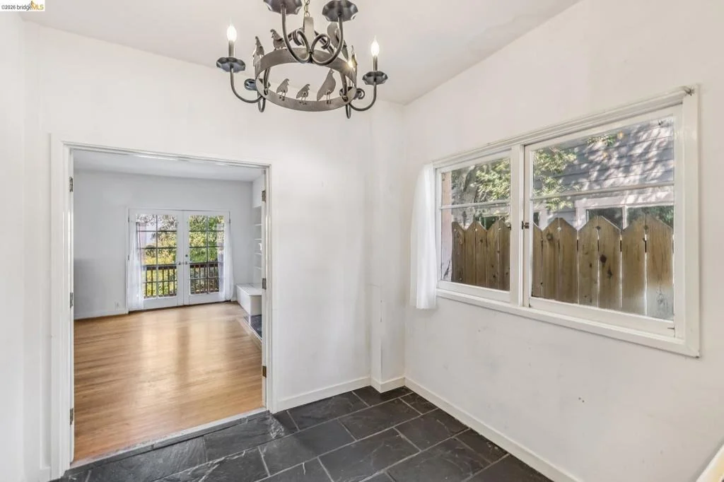 Photo of 1466 Scenic Ave