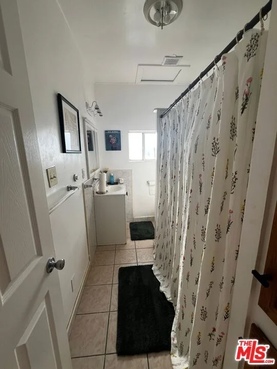Photo of 8424 Hosey Avenue