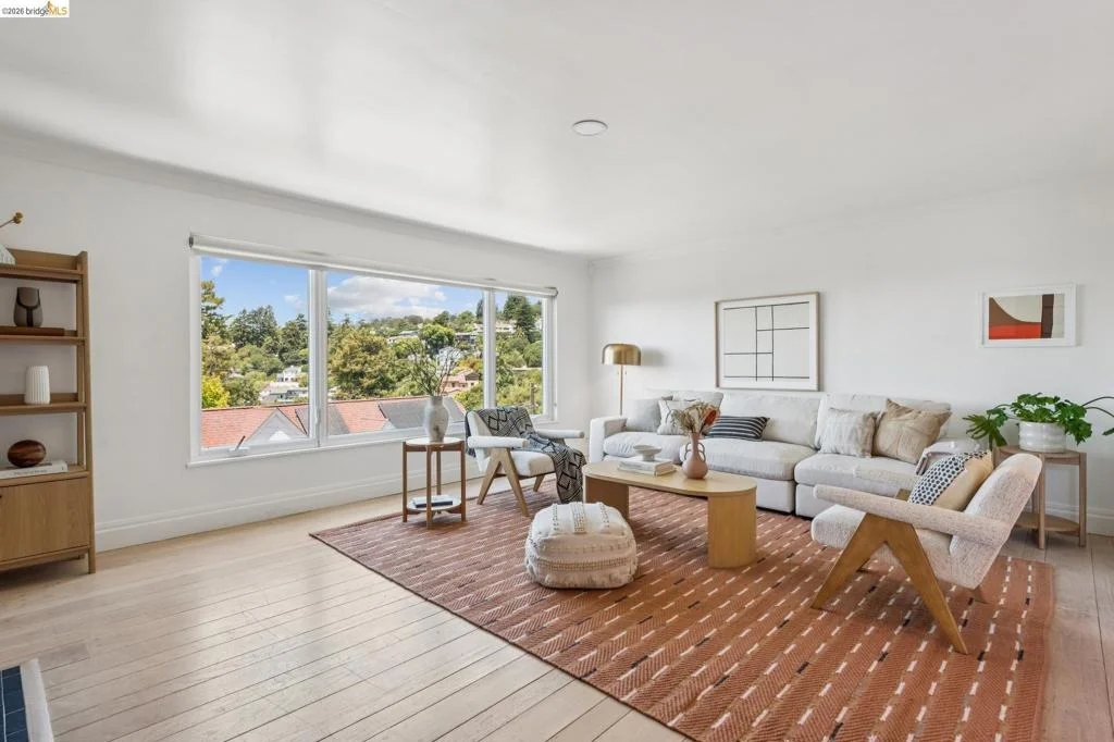 Photo of 515 Vincente Ave