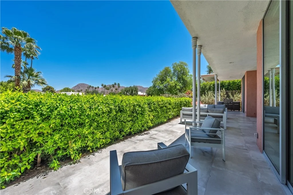 Photo of 47090 Amir Drive