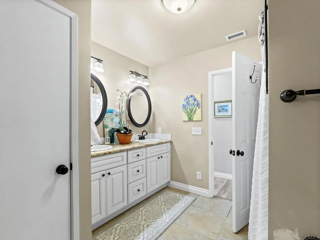 Photo of 7921 Cinnabar Drive