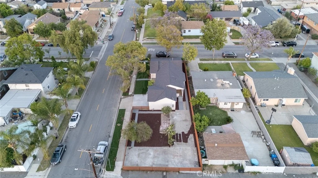 Photo of 700 W 10th Street