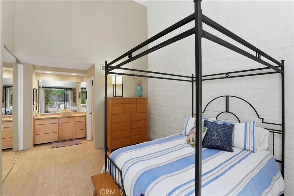Photo of 5474 Quince