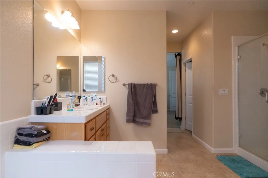 Photo of 4869 Langley Way