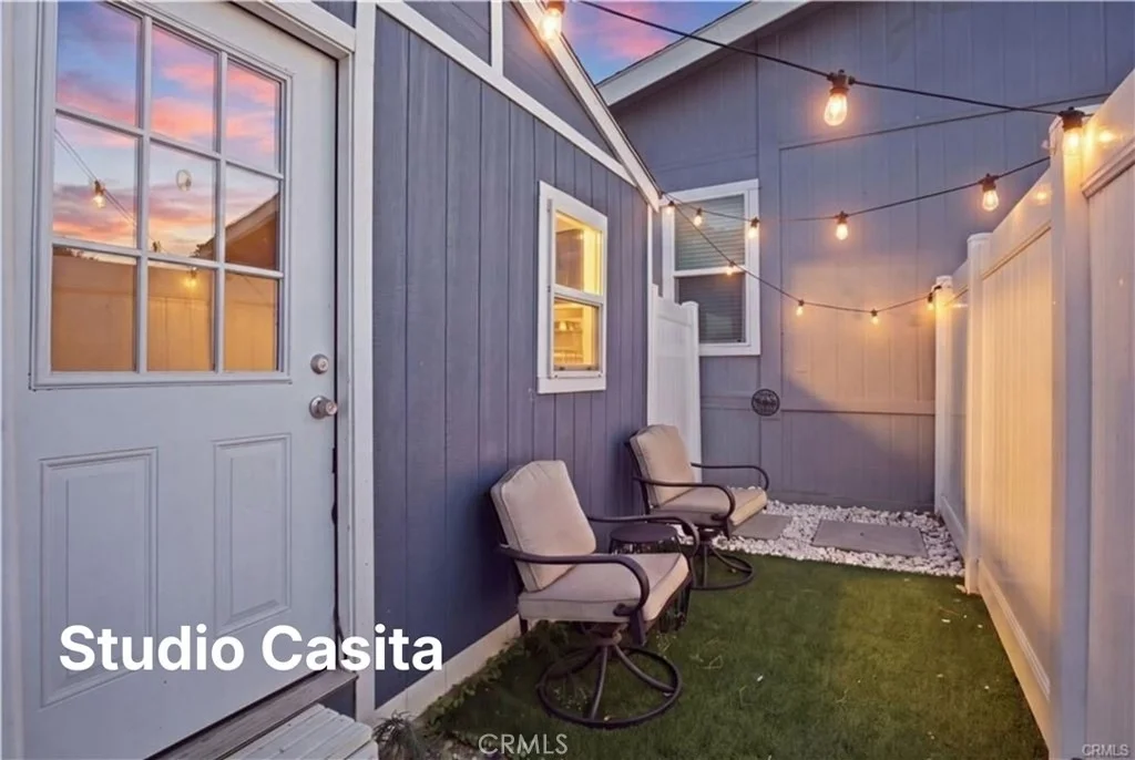 Photo of 9584 Avenida Miravilla