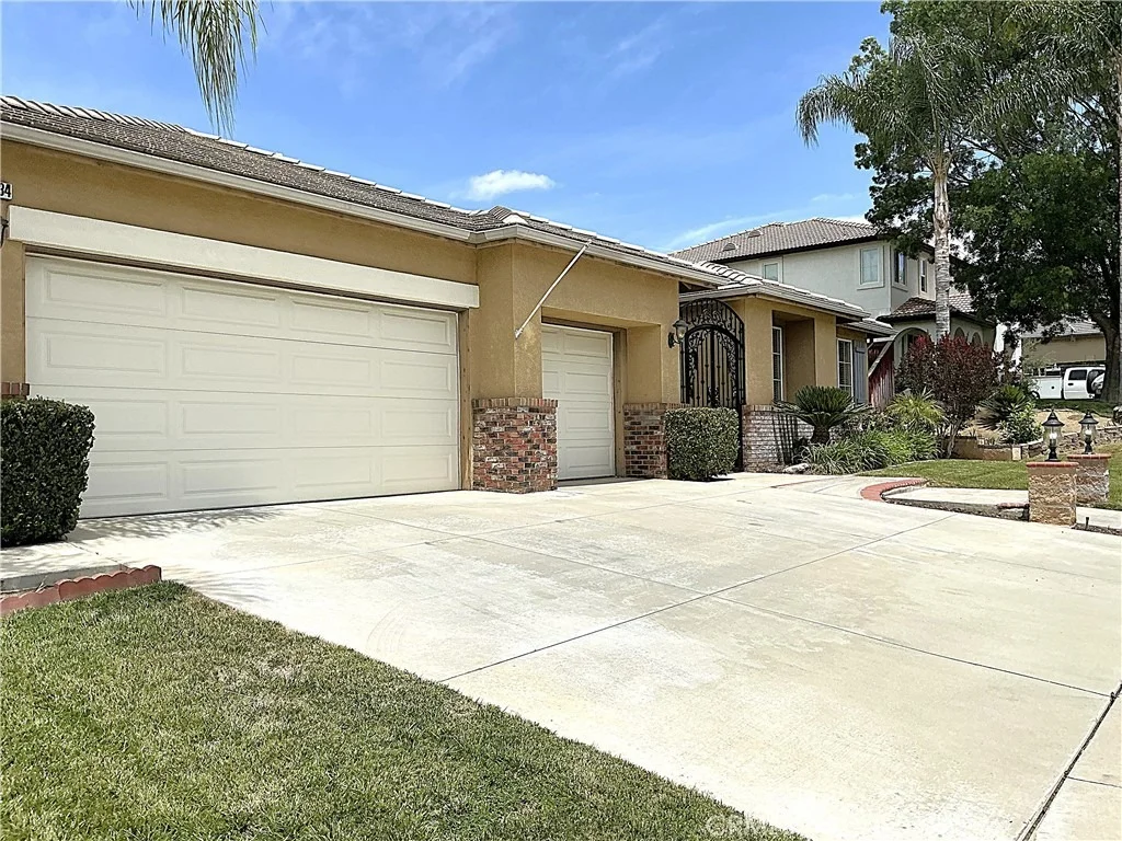 Photo of 34834 Maplewood Lane