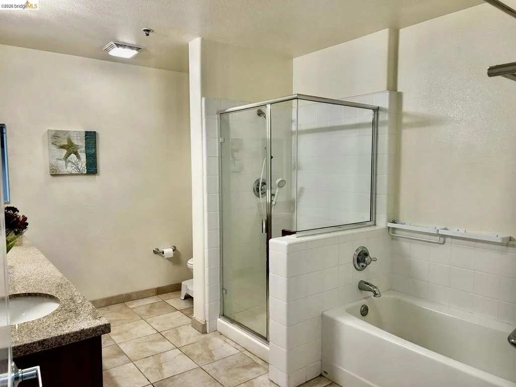 Photo of Unit 313 at 423 7th Street