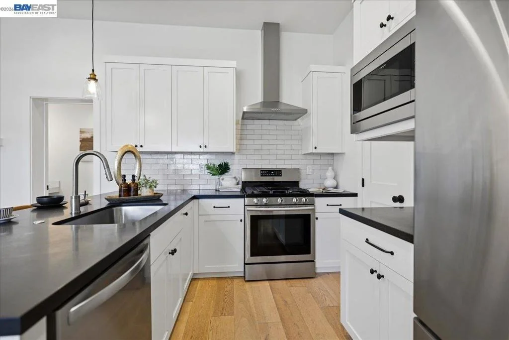 Photo of 3550 Vine St