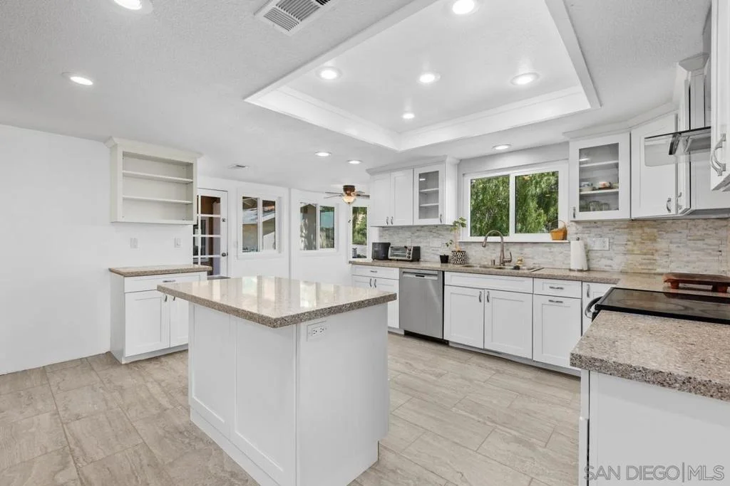 Photo of 3562 S Mission Road
