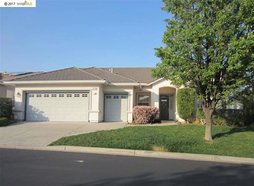 Photo of 1072 Bountiful Wy