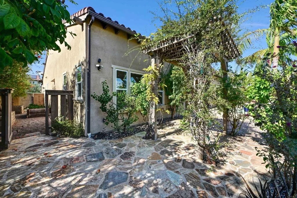 Photo of 2571 Glasgow Drive