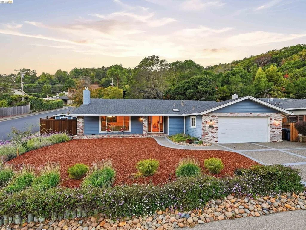 Photo of 255 Knight Dr