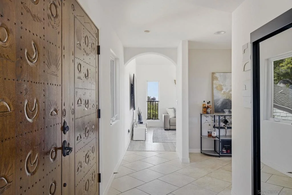 Photo of 931 Sol Vista Glen
