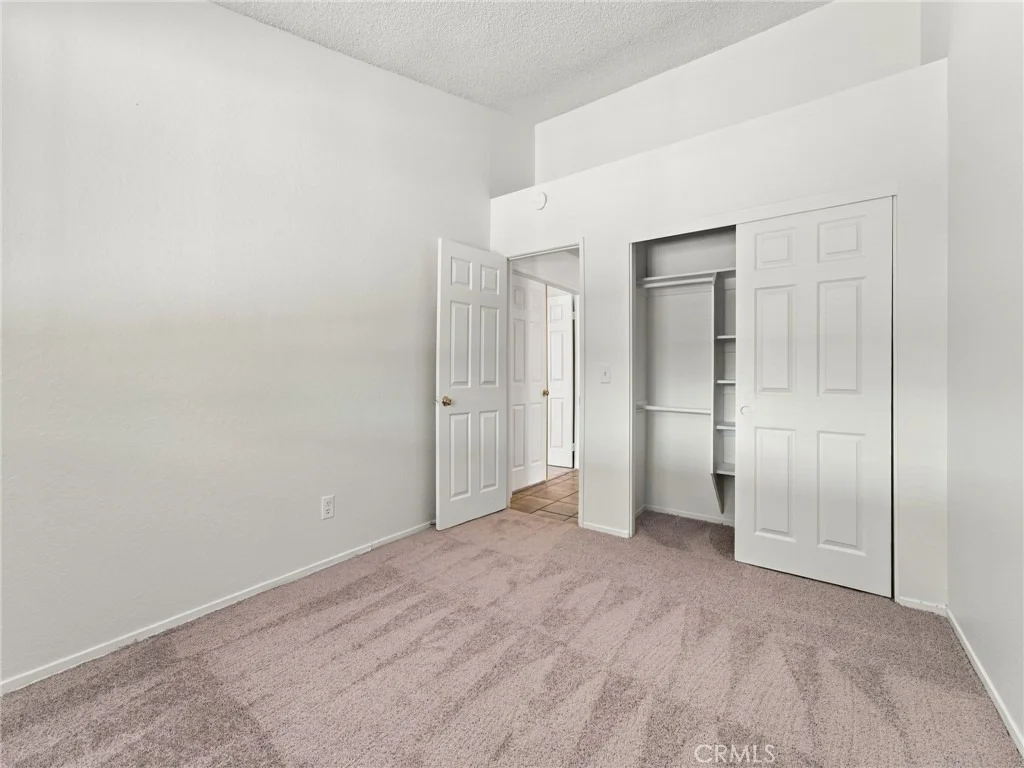 Photo of 37620 Robin Lane