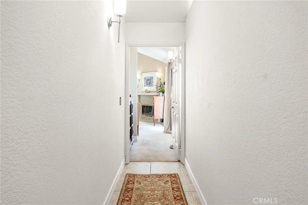 Photo of 10055 Hillside