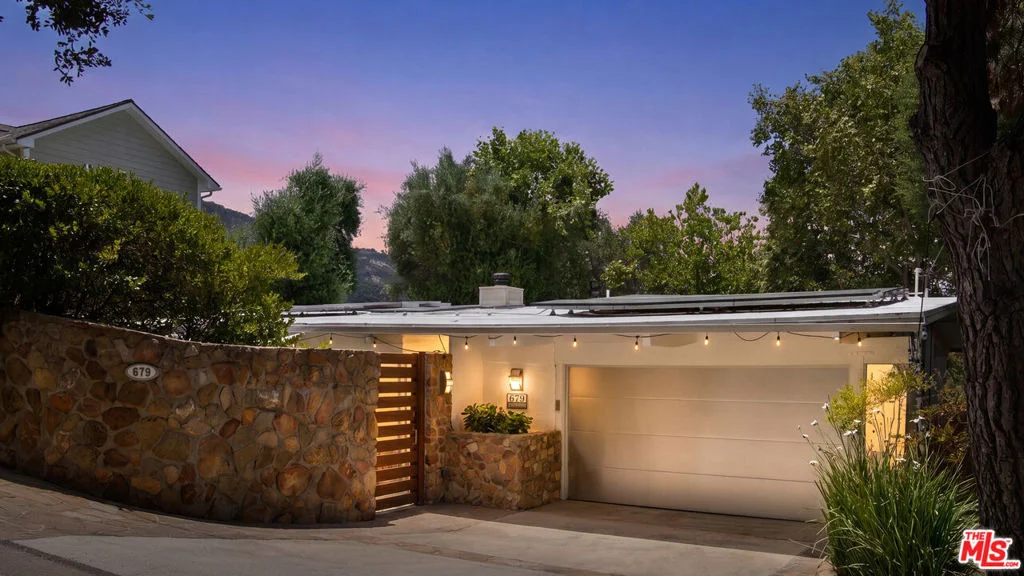 Photo of 679 Wonder View Drive