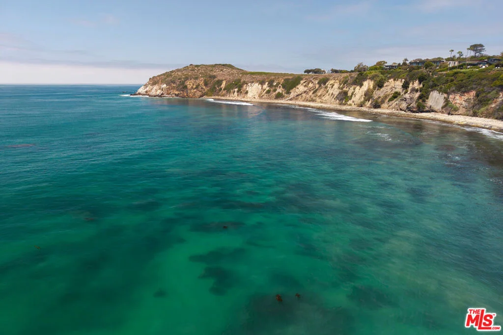 Photo of 28980 Cliffside Drive