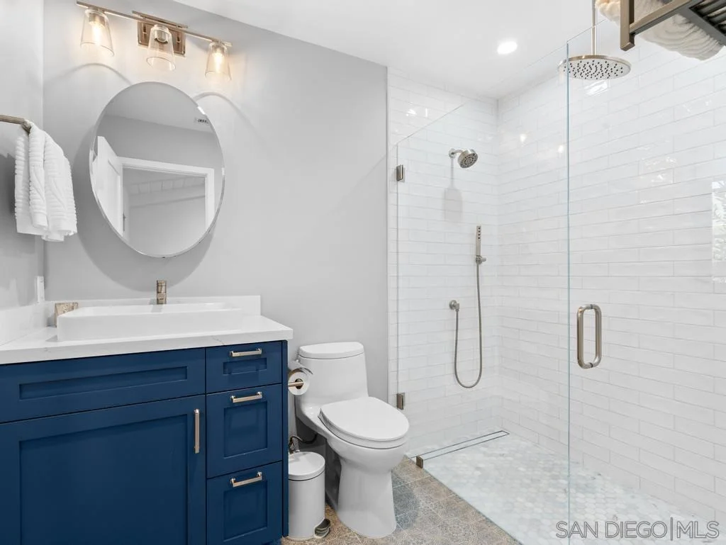 Photo of 8804 Robinhood Lane