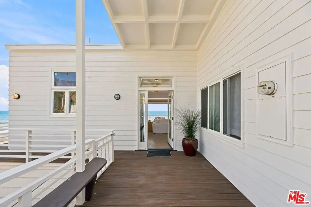 Photo of 24742 Malibu Road