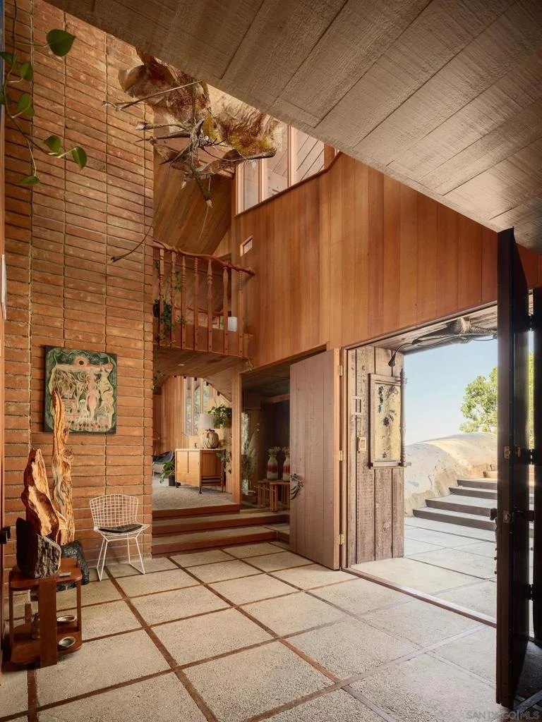 Photo of 9450 Sunset Drive