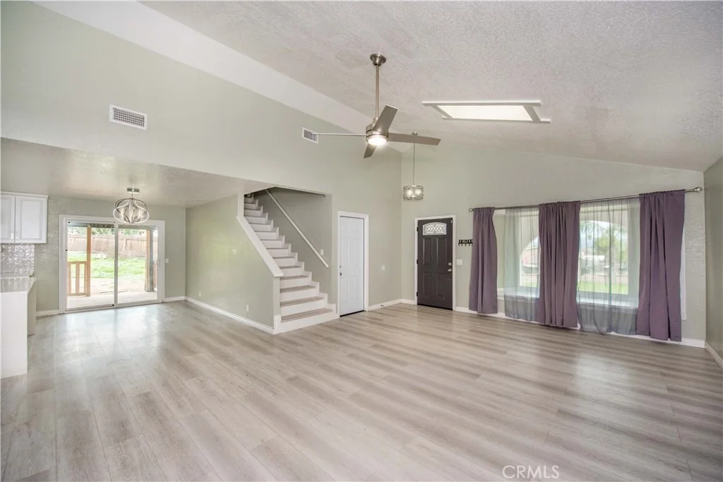 Photo of 17631 Cottrell