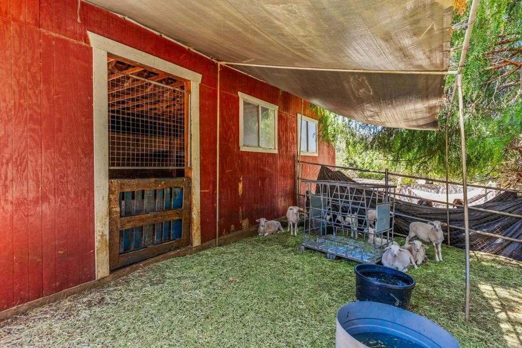 Photo of 3120 Florence
