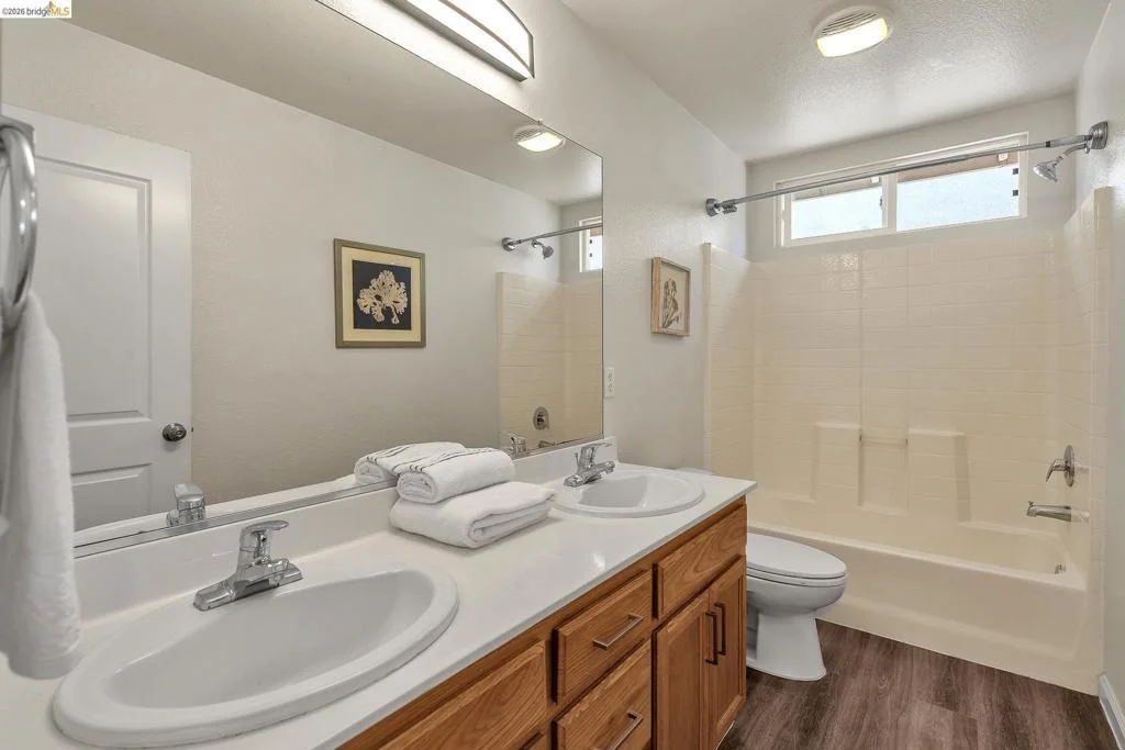 Photo of 544 Pine Creek Cir