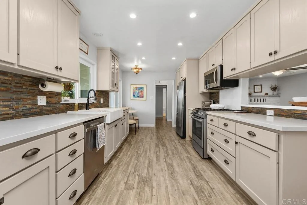 Photo of 2194 Foothill Drive
