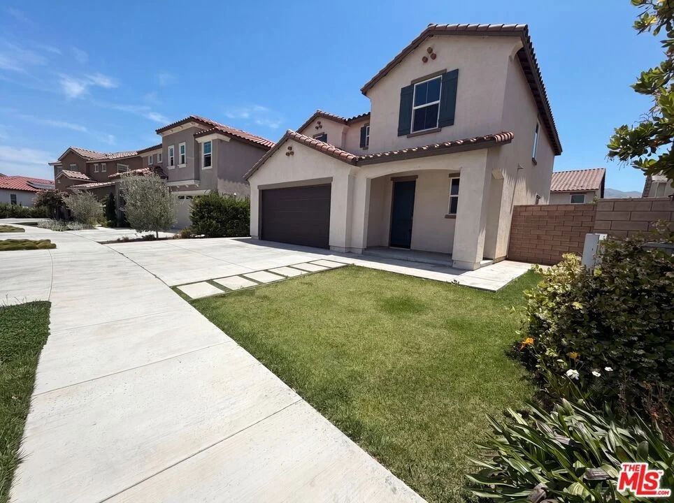 Photo of 383 Eureka Drive