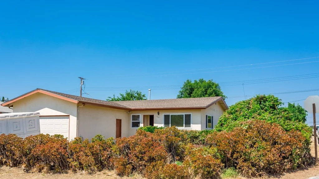 Photo of 660 Ramona Ave