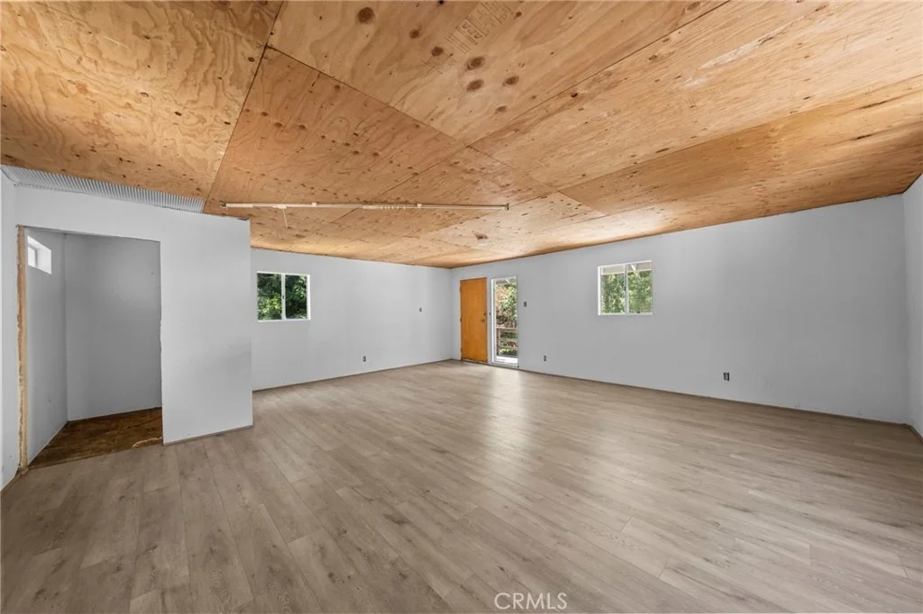 Photo of 22879 Juniper Lane