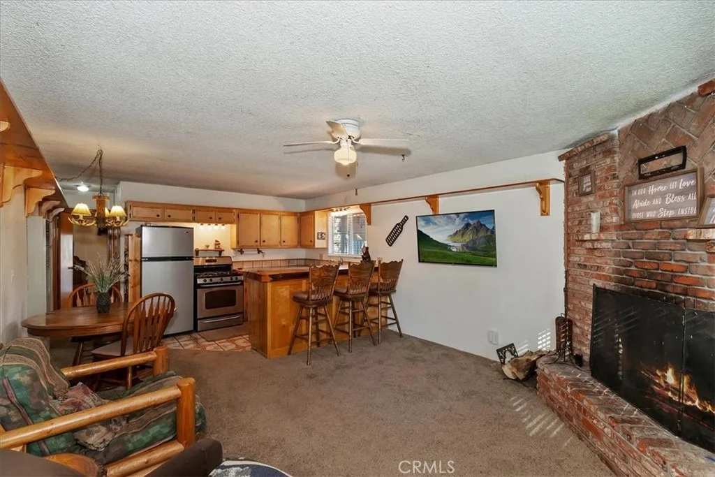 Photo of 676 Pine Lane