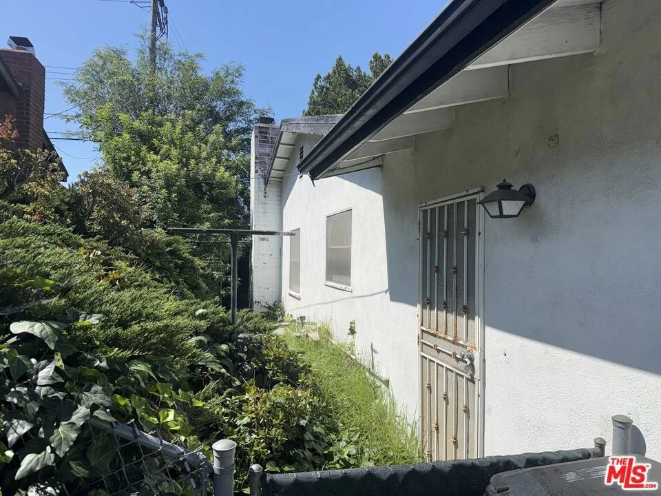 Photo of 2121 Merle Drive