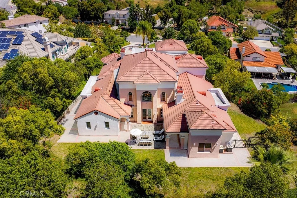 Photo of 689 Leyland Drive