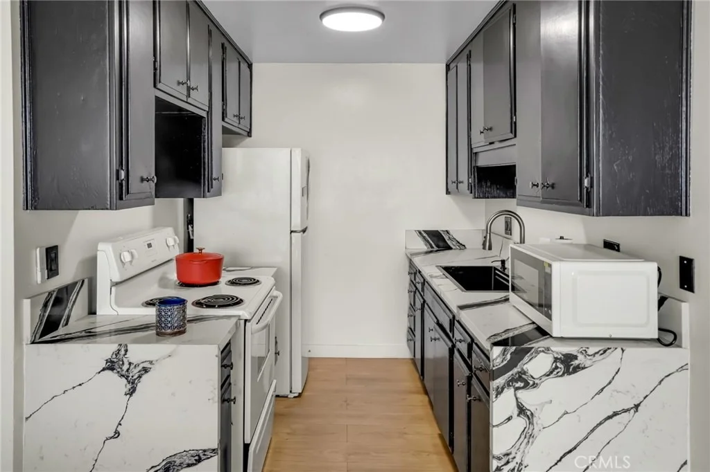 Photo of Unit 607 at 375 Atlantic Avenue